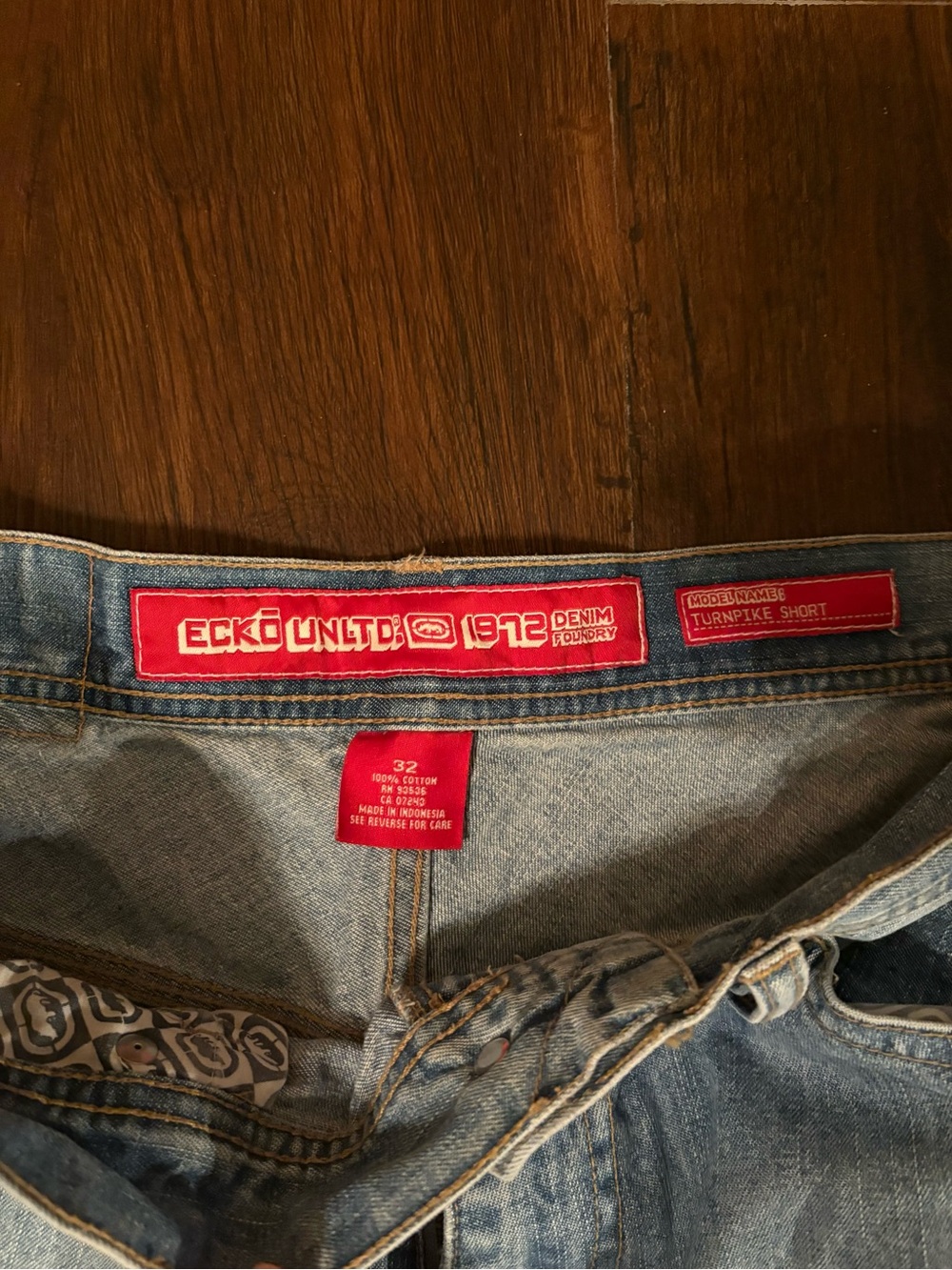 Ecko Unlimited Light Blue Denim Men’s Shorts - Picture 2 of 4